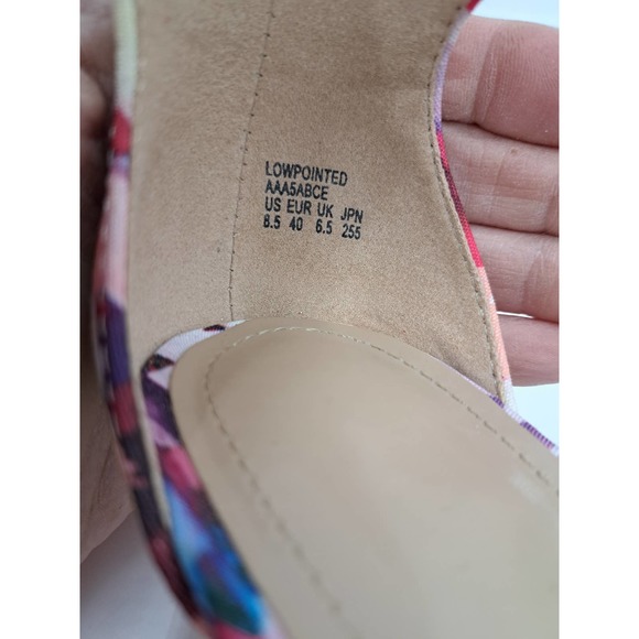 Dream Pairs Floral pointed toe Low Heel Buckle Ankle Strap Dress Pump Shoes 8.5 - Picture 8 of 8